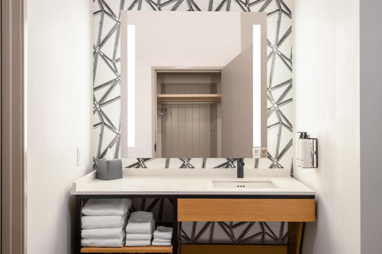 Atwell Suites - Denver Airport Tower Road By Ihg Buitenkant foto