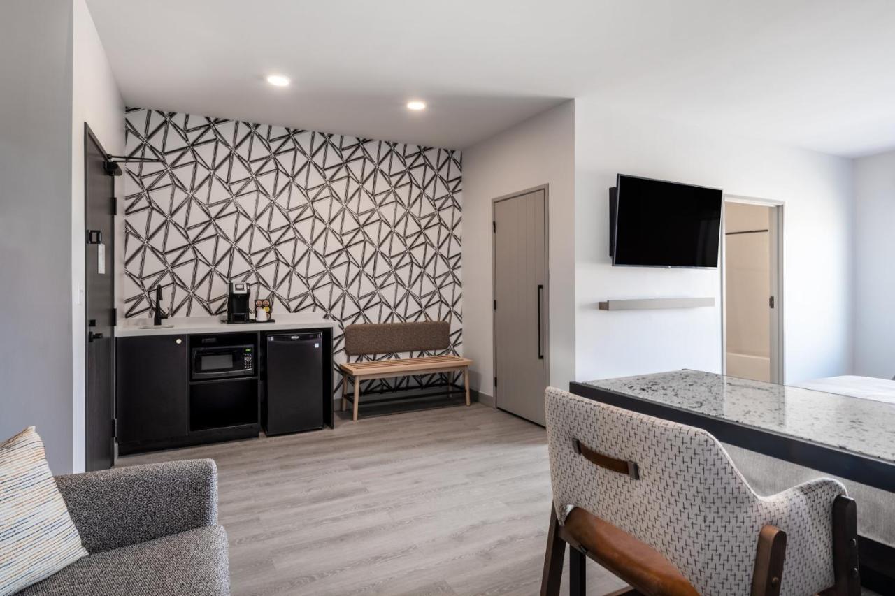 Atwell Suites - Denver Airport Tower Road By Ihg Buitenkant foto